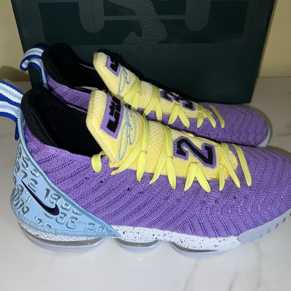 LEBRON XVI “Lakers Heritage”